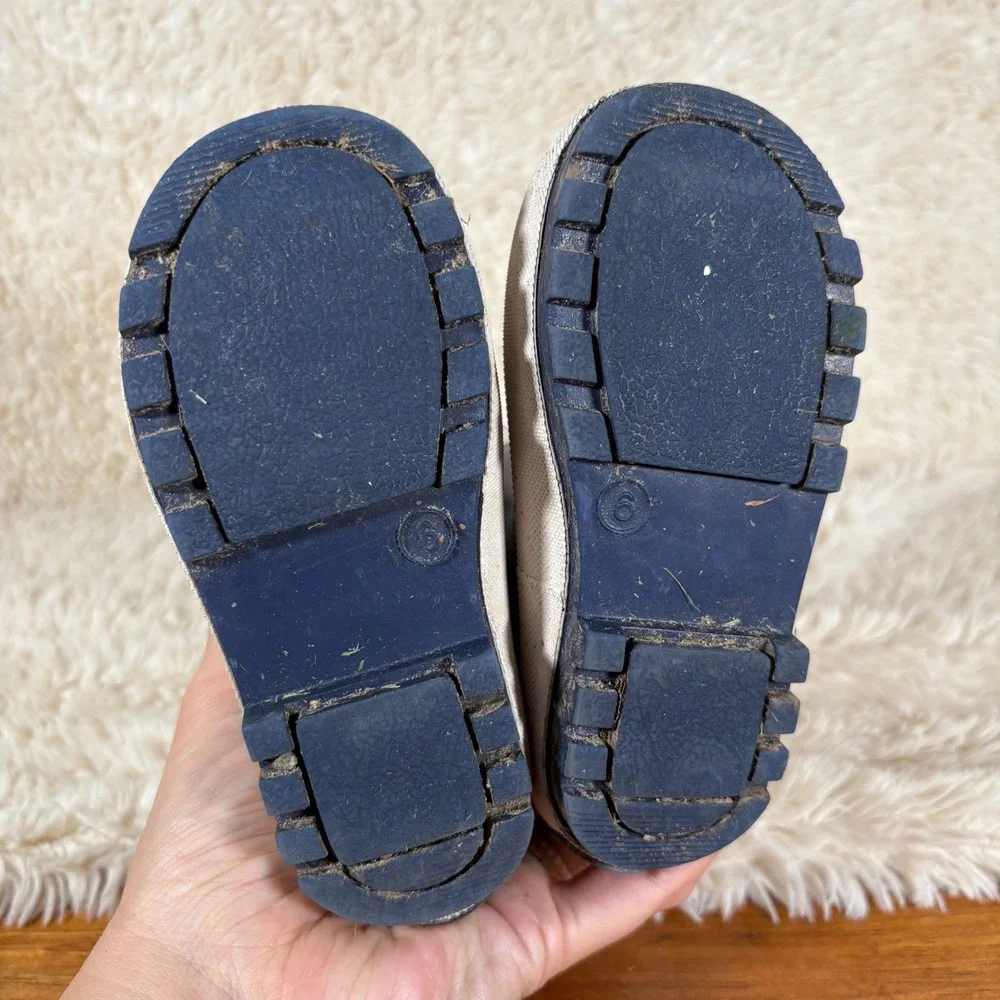 Carters durable rubber
